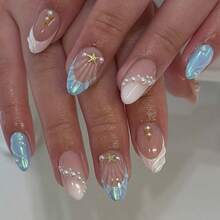 24片短款杏仁形美甲贴纸，3D蓝色海洋与金色海星设计，优雅风格美甲用品，适合女性和女孩使用