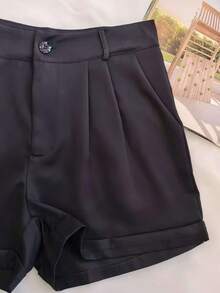 Short feminino alfaiataria social com botao - Preto - Visão 3