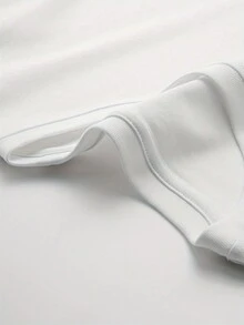 一件可定制的女士短袖T恤，您可以印制自己的照片、文字和日期，打造一件舒适个性化的T恤，适合休闲穿着、运动、日常出行，是送给妻子、女友、朋友和家人的理想礼物，也是生日或情人节的绝佳礼物。 - 彩色 - 查看 6