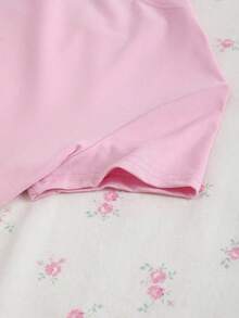 Playeras modernas estampadas con flores tropicales – Juveniles, cómodas y versátiles - Rosa - Ver 4