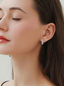 XUJIA 1pair Retro Classic Moissanite Hoop Earrings For Women 925 Sterling Silver 3mm(0.10ct*6pcs) Round Cut Moissanite Earrings Birthday Anniversary Engagement Wedding Jewelry Gifts