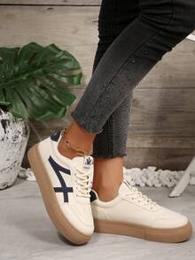 2025 Neue Damen Sportliche Weiße Sneaker, Farbblockdesign, Lässig Vielseitige Dicksohlige Retro Gump Schuhe