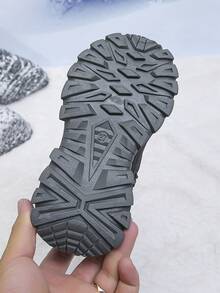 儿童雪地靴，男童女童，幼儿冬季保暖靴，带毛皮，防水户外校鞋，黑绿色