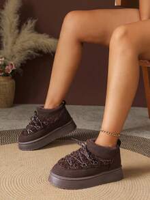 1 Paar Große Größen 36-42 Kunstfell gefütterte warme Tier-Steppstiefel mit Punk-Metall-Ösen und Schnürung, dicke Sohle, Schnee-Stiefel, für Outdoor/Urlaub, Winter