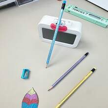 12 Peças Lápis Triangulares HB de Cores Variadas com Borrachas, Adequados para Escrita, Esboço, Desenho, Aprendizado e Prática de Caligrafia