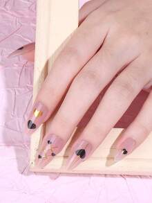 24 pezzi Unghie finte a mandorla stile minimalista oro e nero a forma di cuore, adatte per signore d'ufficio, uso quotidiano, appuntamenti, tè pomeridiano, attività all'aperto, con 1 lima per unghie, 1 colla gel, 1 bastoncino di legno