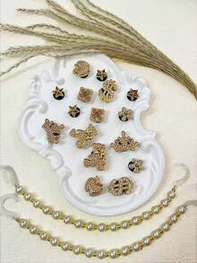 18 szt. akcesoriów do butów ogrodowych DIY, złota korona z kryształkami w kształcie niedźwiedzia, ozdoby do butów z łańcuszkiem z pereł, zdejmowane ozdoby do sandałów plażowych, buty z wydrążonymi w środku wzorami, prezenty świąteczne