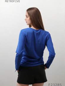 Top cu mânecă lungă, decupaj frontal și legături laterale. Eleganță și unicitate. - Albastru - Vizualizare 4