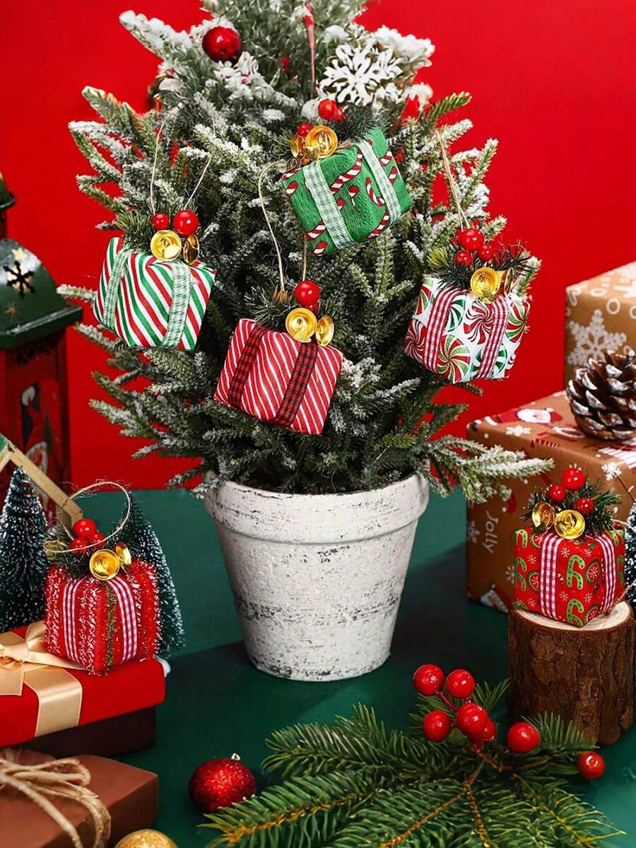 6PCS Mini Christmas Tree Ornaments With Bells & Berries, Gift Box Decorations For Indoor/Outdoor Holiday Decor, Festive Presentation, Christmas Decorations Home Decor Room Decor Winter