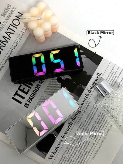 Reloj despertador digital con pantalla a color, luz nocturna y alimentación por USB/batería - Reloj de mesita de noche con fecha, calendario, temperatura, función de repetición y brillo ajustable para dormitorio y decoración del hogar (incluye 1 paño de limpieza de espejos) Decoración de habitación