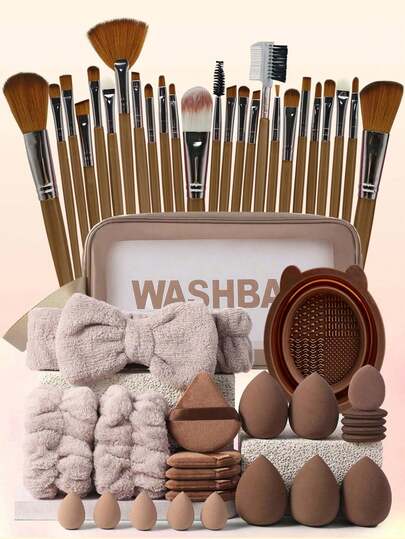 50件套棕色专业化妆工具套装，大容量化妆包套装，包含：1个化妆包、25支化妆刷、1个发带、2个腕带、5个水滴形化妆海绵、5个三角粉扑、5个迷你水滴形化妆海绵、5个迷你指套粉扑、1个清洁工具，适用于液体彩妆、粉状彩妆和遮瑕膏，旅行化妆刷套装，适合女性和女孩。