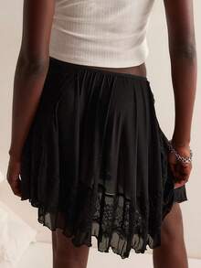 Women Y2k Lace Flower Embroidery Mini Skirts Summer Lace Slip Skirt Pleated Ruffle Floral Lace Tiered Short Skirts Underskirt Layered Flowy Skirts Beach Vacation Outfit - 黑色 - 查看 3