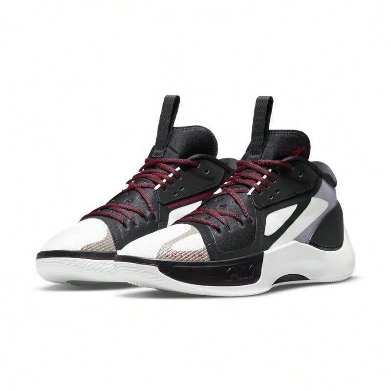Nike Zoom Freak 5 EP Basketball Shoes, Black/White Colorway, Cushioned, Supportive, Ankle-Friendly, Suitable For Training And Games - Black and White - View 1