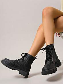 Nuevas botas de motociclista de suela gruesa para mujer, botas de tobillo planas con cordones de puntera redonda en negro y blanco, botas de cuero con diseño de puntera redonda para exteriores, elegantes para otoño/invierno - Negro - Ver 4