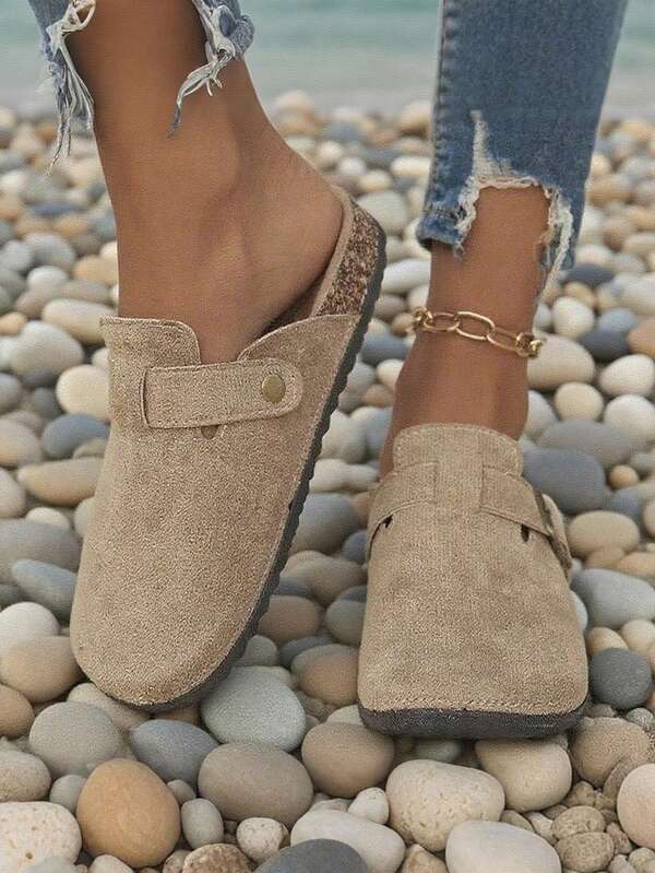 1 par de zapatos de lona caqui, unicolor casual de moda para ir y venir, con detalle de hebilla y remache, puntera redonda para mujer, slip-on plano, suela cómoda, adecuado para vacaciones, playa, hogar y exterior, nuevo diseño para todas las estaciones