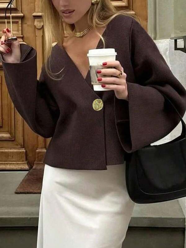 MORI Autumn And Winter New Solid Color V-Neck Gold Shaped Button Long Sleeve Knitted Cardigan Women's Top, Fashionable, Elegant, Casual, Slim Fit, Versatile, Daily Go Out Commuter Sweater Coat Autumn Women's Wear Christmas New Years