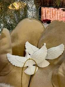 1/2 szt. uroczych gołębi inspirowanych filmem "Kevin sam w domu" – autentyczna replika ozdób świątecznych, idealna do dekoracji świątecznych. Figurki kolekcjonerskie na Boże Narodzenie i jesienną dekorację domu.