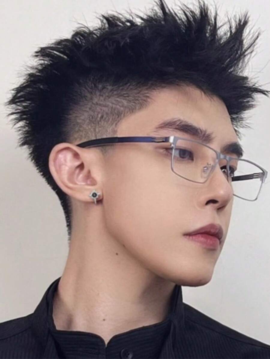 Elevate Your Everyday Style With The Polar Star Magnetic Ear Cuffs – A Unisex Accessory That Redefines Convenience And Elegance For Non-Pierced Ears. Engineered With A Painless Design, They Hug Your Ear Gently Without Causing Pressure Or Soreness, Making Them Ideal For All-Day Wear, From Morning Lectures To Evening Gatherings.