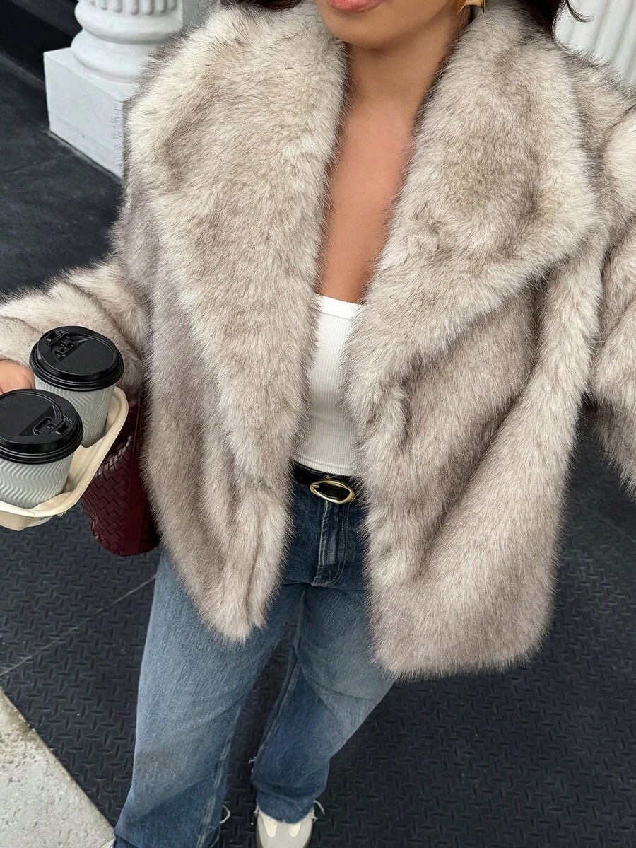 Doriss 大码翻领皮草大衣，冬季款，纽扣式，款式端庄，商务休闲女装，新年、优雅派对、感恩节等场合皆宜。 - 卡其色 - 查看 1