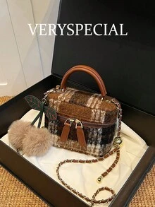 Hatastic 特别新款秋冬毛绒包，美拉德风格棕色毛绒包，小巧时尚，厚羊毛格纹手提包，可爱毛球和树叶挂饰，女士托特包，时尚链条单肩包，音乐节必备 - 棕色 - 查看 6