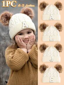 1 pezzo Cappellino bianco a maglia con doppio pon pon carino per neonati/bambini, berretto morbido e caldo adatto per bambini e bambine, disponibile con lettere da A a Z