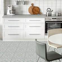 10/1 Pieza de Adhesivo de Piso Autoadhesivo Impreso con Patrones de Azulejos Cerámicos, Resistente al Agua, Antideslizante y Resistente al Desgaste. Piso de Vinilo Autoadhesivo, Rollo de Papel Tapiz. Resistente al Agua, Antideslizante, a Prueba de Arañazos, Resistente a la Humedad. Estilo Impreso de Grano de Madera, Decoración del Hogar Autoadhesiva de Vinilo, 20/30 cm, Piso de Azulejos de PVC con Patrón de Madera. Azulejos de Piso Autoadhesivos