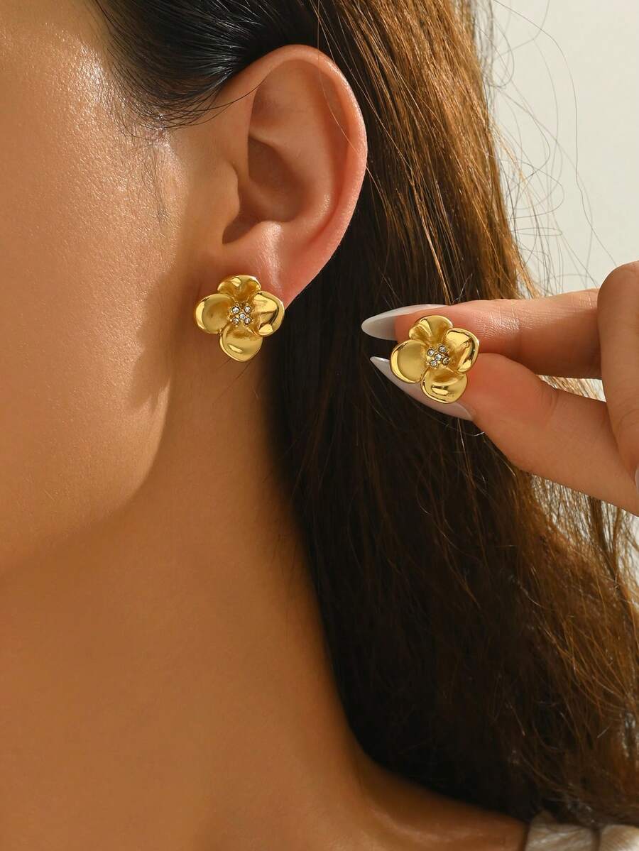 1 Pair Elegant Rhinestone Flower Stud Earrings, Classic Golden Floral Design Adds Charming Radiance To The Ears - Yellow Gold - View 1