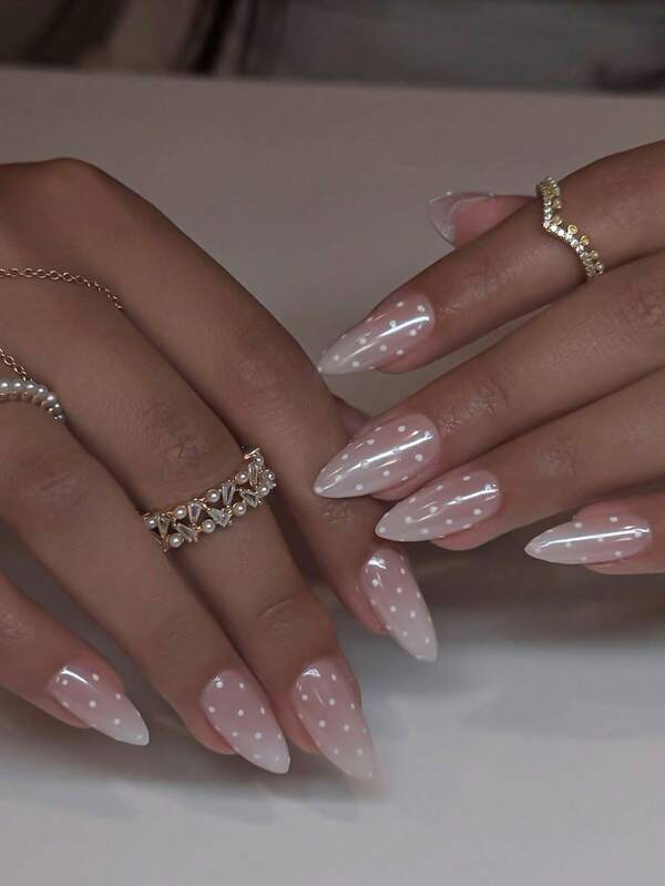 10 peças de unhas curtas press-on artesanais, unhas de bolinhas, unhas curtas, pontas de unhas francesinhas, unhas marrons, unhas vermelhas, unhas pretas, unhas brancas, unhas rosas, unhas azuis, unhas fofas, estrelas de cinco pontas artesanais mais vendidas, flores tridimensionais de cinco pétalas moldadas à mão e pequenas flores borradas, joaninhas 3D e decorações de laço na superfície da unha, com ferramentas de nail art incluídas, adequadas para adesivos de unhas em formato de amêndoa para mulheres e meninas.