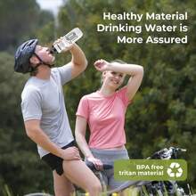 1 szt., 750 ml/25,36 uncji, ustnik z zaworem szczelnym, przenośny, prosty do wyciskania napojów, lekki, plastik PP5, butelka na wodę do jazdy na rowerze, minimalistyczny styl sportowy, czarno-biały/przezroczysty, trójkolorowy, opływowy, rowkowany korpus butelki, uszczelniona blokada wody, odporność na upadki i ciśnienie