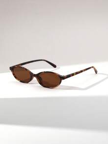 1 Pair Women's Cat Eye Narrow Small Frame PC Ultra-Light Glasses, Retro Versatile For Street Style, Runway, Party, Fashion Eyewear