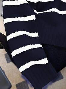 Jersey de mujer con cuello de contraste a rayas - azul real - Ver 5