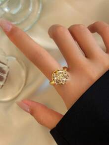 1 pieza Anillo elegante de cinco hojas de trébol rosa con baño de oro, flor de durazno giratoria, para cumpleaños, citas, compromiso para mujeres, anillo individual de cobre con circonita cúbica como regalo