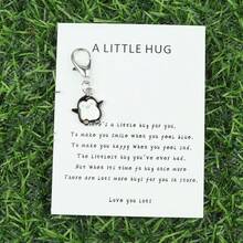 1 件/2 件卡通企鹅钥匙扣:口袋动物拥抱、可爱动物钥匙圈、支持礼物、朋友家人老师礼物、想念你的拥抱礼物、生日、圣诞节、情人节、新年、派对礼物万圣节汽车配件包饰学校字母哥特 Y2k 万圣节配饰教师节 - 黑與白 - 查看 8