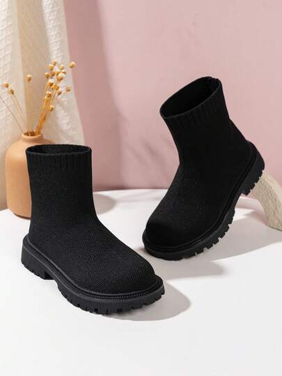 儿童简约圆头纯色针织靴，2025秋冬新款时尚百搭厚底粗跟黑色中筒靴，户外舒适透气防滑女童踝靴
