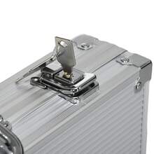 Juego de póker SPORT NOW con estuche, 300 fichas de 11,5 g, juego completo con candado, 2 barajas, 5 dados y botones plateados para el crupier.