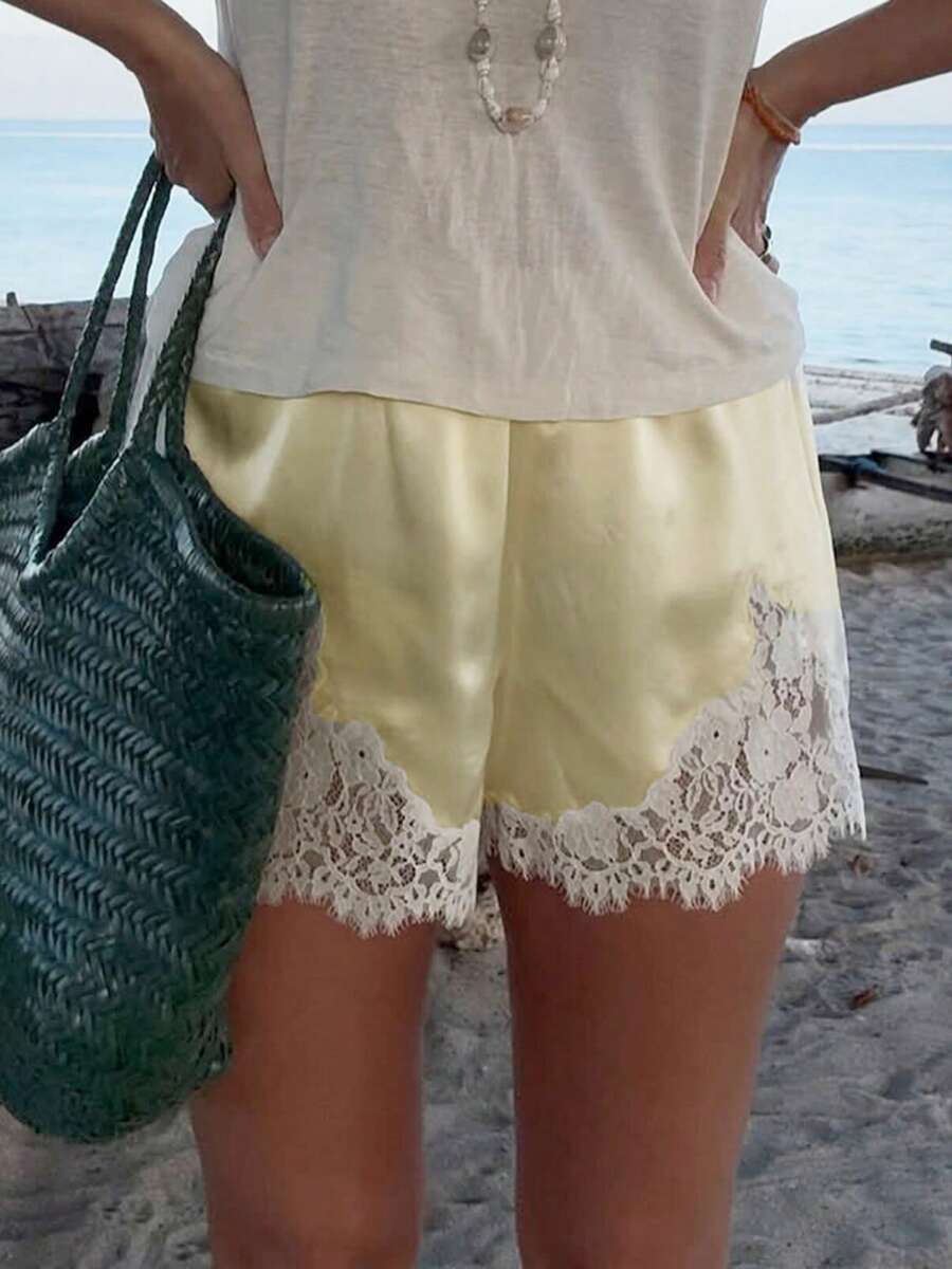 Women Satin Silk Shorts Lace Trim Patchwork Mini Micro Shorts Silky Low Rise Coquette Lounge Slip Bottoms Y2k Summer Wide Leg Lounge Shorts For Streetwear - 黃色 - 查看 1
