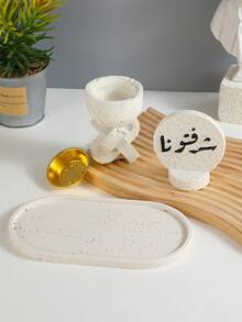 مجموعة من موقد البخور والزخارف الديكورية. حامل البخور، موقد البخور، عطر المنزل، ديكور المنزل. إنه مناسب لديكور المنزل، غرف النوم، غرف المعيشة (كزخرفة مركزية)، المكاتب، أماكن اليوغا، والحفلات، وخلق جو أنيق. كما يمكن استخدامه لديكور المعبد. هذا الموقد العطري هدية مثالية للأعياد، للعائدين إلى المدرسة، كهدية تخرج، أو كهدية للنساء.