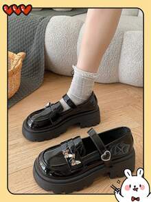 أحذية لوفرز/ماري جين ذات كعب سميك ومنصة للنساء، أحذية جلدية سوداء بإبزيم وربطة فراشة، موضة ربيع 2025 بطراز بريطاني كلاسيكي، أحذية سميكة الكعب/منخفضة الكعب/أحذية لوفرز سميكة الكعب/أحذية مسطحة للنساء