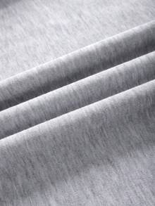 感恩节定制个性化礼物，圣诞节礼物 - 定制一件女士卫衣，添加您自己的文字/图片（徽章图案/公司标志/家庭照片/自拍）来设计您专属的个性化印花T恤，作为送给女朋友的礼物，情侣约会T恤，运动连帽衫，可以印制情侣照片/自拍、狗狗、猫咪等，美观时尚，适合春季，也适合家庭穿着。 - 淺灰色 - 查看 4