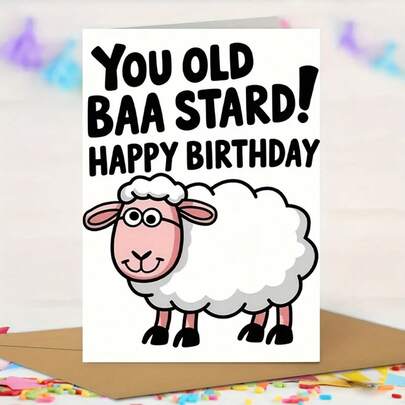 Um cartão de aniversário engraçado com uma ovelha pequena, comemorando seu dia especial com saudações engraçadas | Perfeito para adicionar risadas e alegria à sua festa de aniversário | Feliz aniversário, sua velha cabra! | Design personalizado, temático de fantasia, em estilo cartoon. - Perfeito para Natal, Ação de Graças, Halloween - Ideal para qualquer pessoa (com envelope + cartão de felicitações)" (11cm X 16cm) Cartão de Natal" Um presente adequado para todos Um cartão adequado para dar a colegas