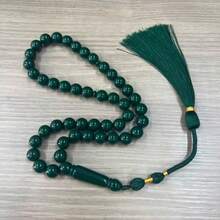 A 45-Bead Synthetic Resin Prayer Bead Bracelet With A Warm And Smooth Touch. It Is A Daily Prayer And Worship Bracelet For Muslims, Suitable For Both Men And Women. It Is Also An Arabic Prayer Bead Bracelet.