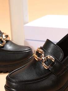 女士黑色厚底高跟乐福鞋，链条搭扣，一脚蹬厚底鞋 - 黑色(粗鏈條) - 查看 7