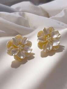 1 对简约百搭夸张山茶花和珍珠耳钉，适合女士 - 白色 - 查看 16