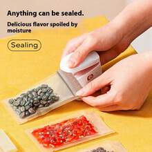 1 Snack Packaging Bag Sealing Machine, Built-In Lithium Battery USB Charging Small Household Sealing Machine, Portable Mini Sealing Machine For Picnics And Outings, Hand Pressure Plastic Sealing Machine, Plastic Bag Sealing Tool, Suitable For Resealing Potato Chip Bags, Biscuit Bags, Snack Bags, With Built-In Magnetic Suction Function, Comes With A Charging Cable, Very Suitable For Family And Travel Use