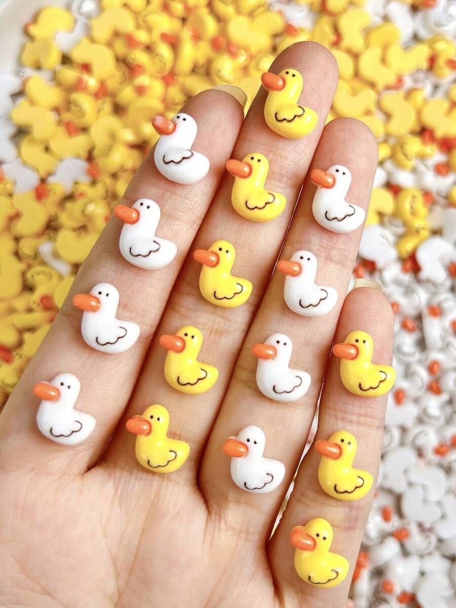 20 Pieces (Random Colors) Cartoon Nail Art Diamond Ornaments 3D Little Duck Resin Animal Cute And Adorable DIY Nail Accessories
