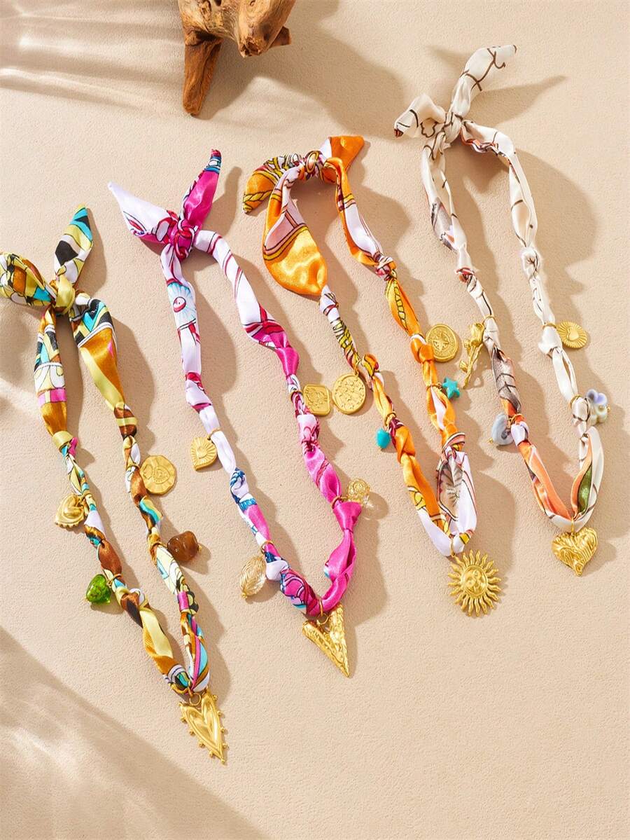 1 Peça Lenço de Seda Estiloso e Boêmio, Colar Feminino, Pingente Multielemental Banhado a Ouro em Aço Inoxidável Resistente à Descoloração, Acessório Adequado para Todas as Estações, Uso Festivo ou Diário, Presente de Natal