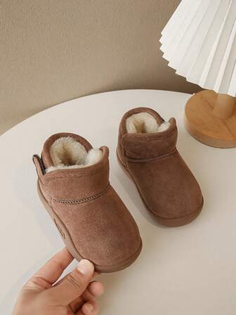 1 Pair Kids Winter Boots, Girls Thick Sole Thermal Lined Snow Boots, Boys Warm Boots, Toddler Short Boots, Soft Non-Slip One-Push Design, Suitable For 1-3 Years Old Boys And Girls, Indoor And Outdoor Wear In Winter (Size Up)