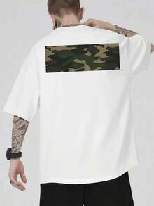 T-shirt da uomo con stampa mimetica sul retro , T-shirt da uomo con stampa fronte-retro, alla moda, casual, girocollo, in cotone 220 g/m2 (1 pezzo)