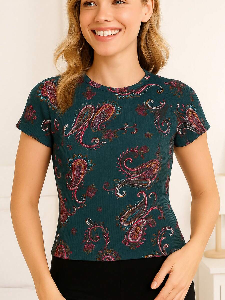 "Crop top paisley mujer boho – camiseta estampada paisley estilo retro, top bohemio psicodélico, crop top estampado cachemira ideal para moda boho chic y looks coloridos"