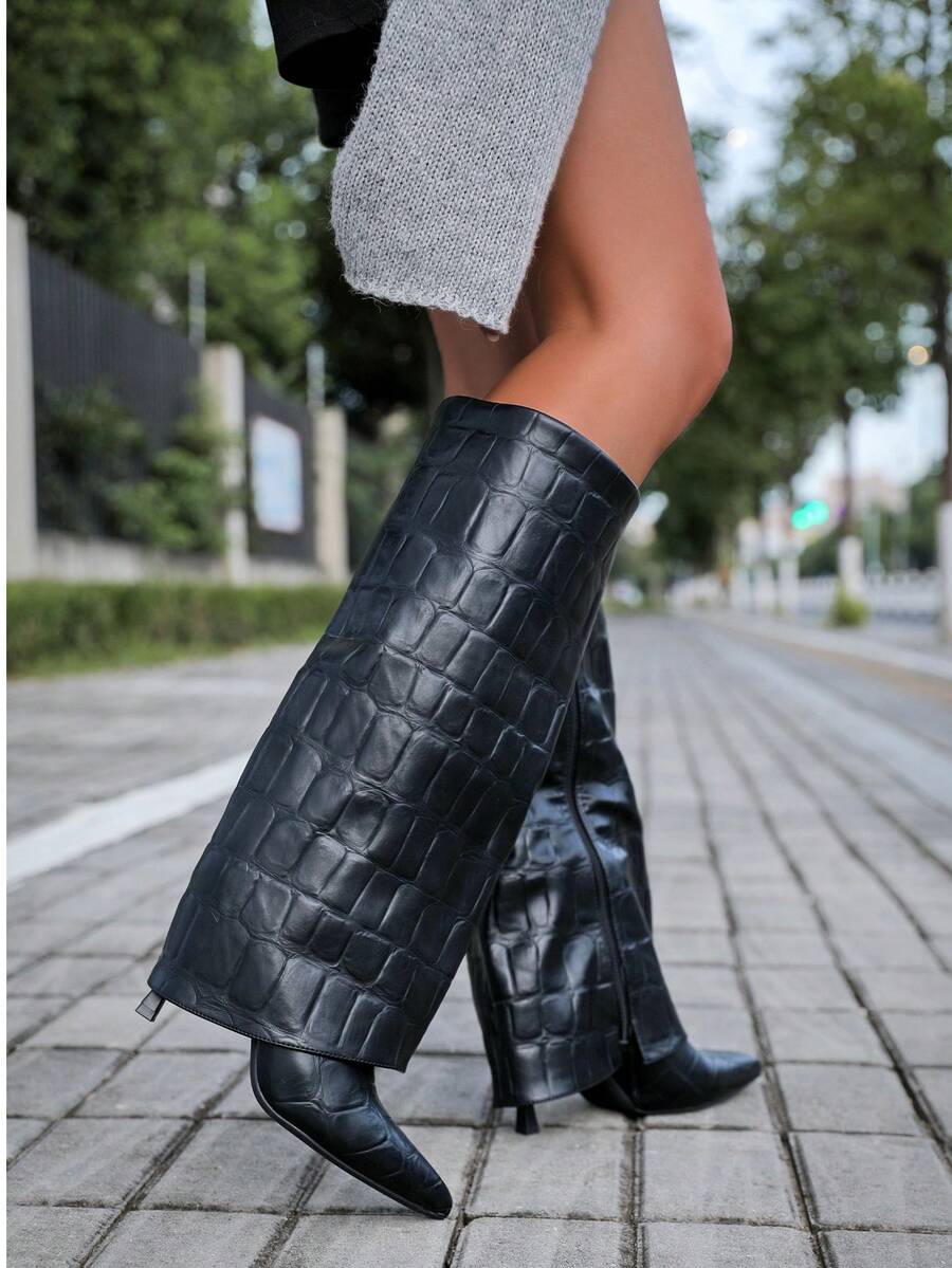 بوت طويلة ذات نعل رفيع وكعب عالٍ بتصميم أنيق ذو لمسة حجرية سوداء، بوت ركوب طويلة فوق الركبة للسيدات بطابع جذاب مناسبة للربيع وعطلة الربيع وعيد الفصح - الأسود - مشاهدة 1